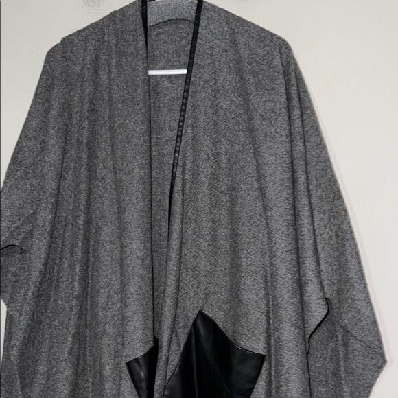 Gray and Black Poncho Sweater with Cape Sleeves - Picture 5 of 12